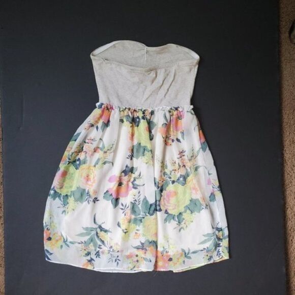 Kimchi Blue Strapless Floral Dress - Picture 6 of 9